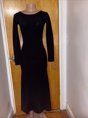 Lulu's Black Long-Sleeve Bodycon Maxi Dress